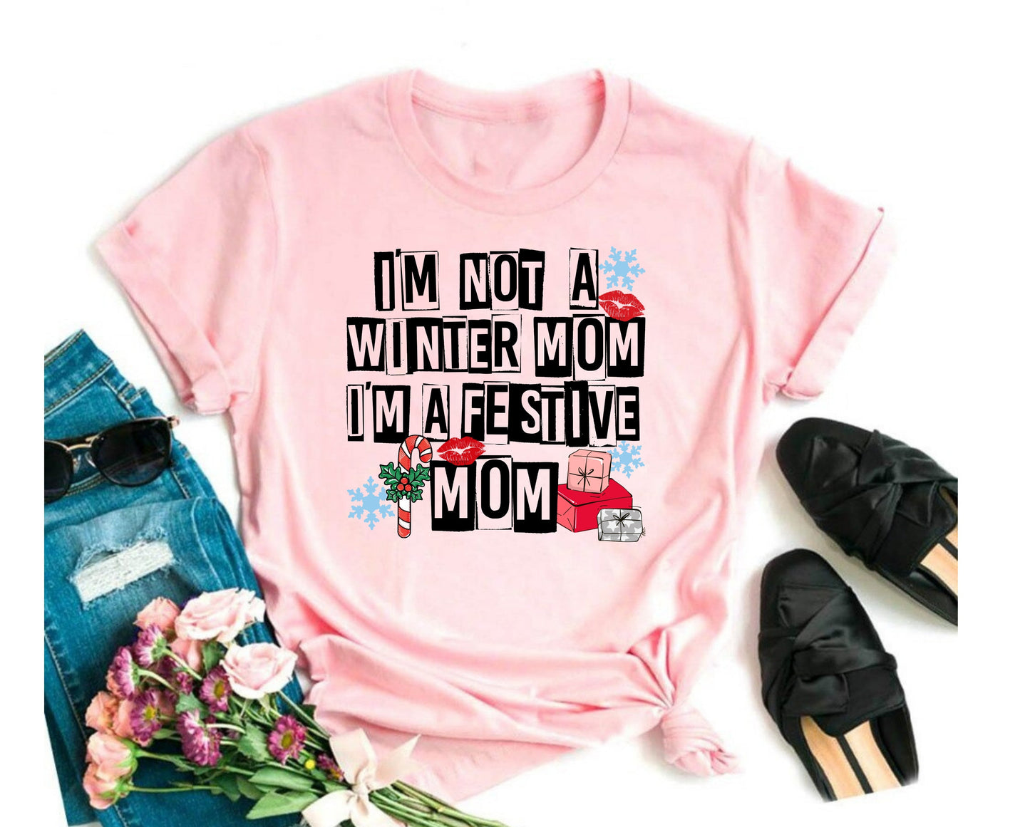I'm a Festive mom Graphic Tee