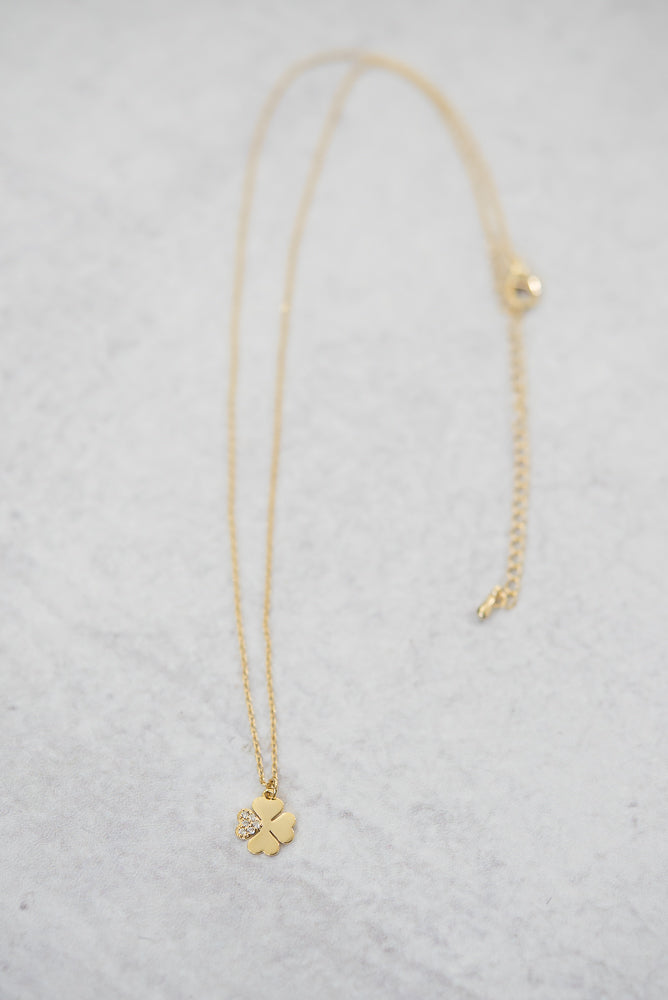 Crystal Clover Necklace in Gold