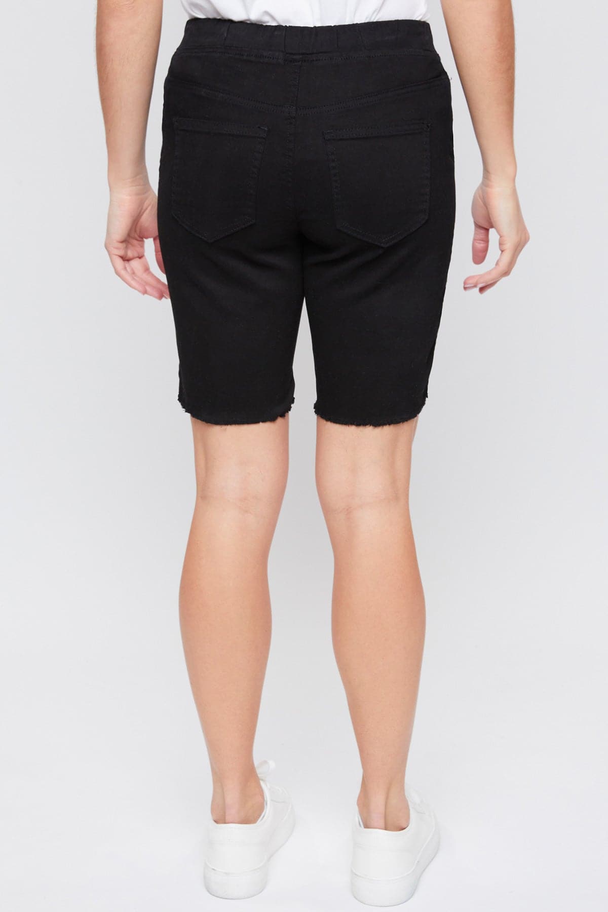 Women's Petite Elastic Bermuda with Fray Hem