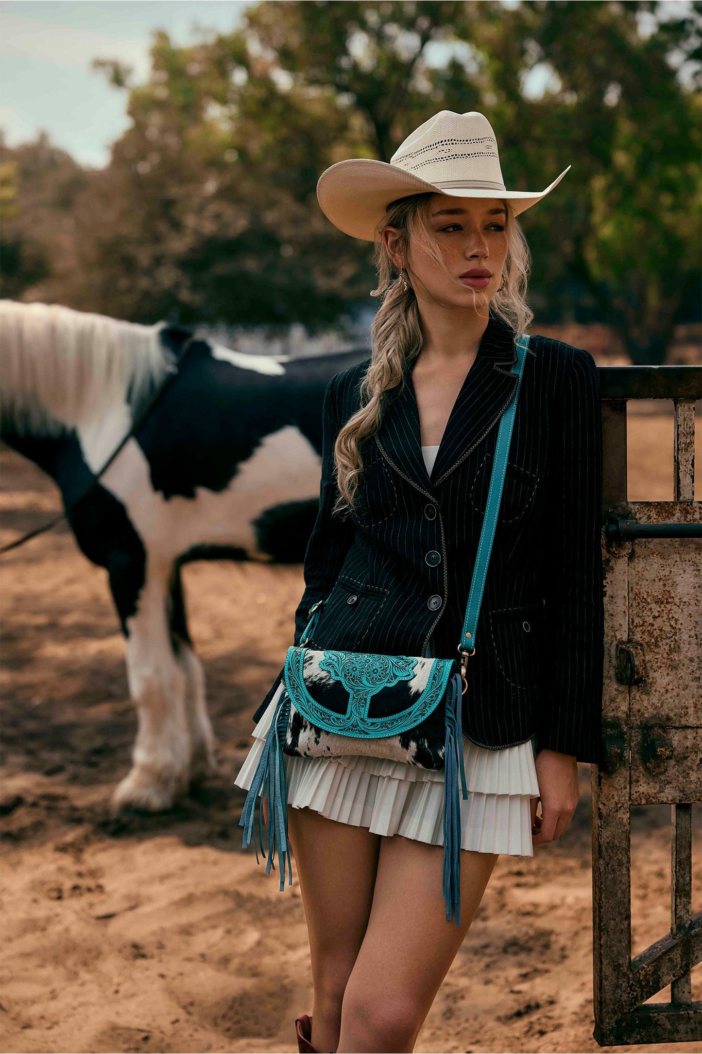 Stonedrop Ridge Crossbody Bag In  Teal