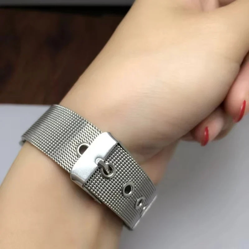 OnePlus Watch Milanese Mesh Buckle Band, Spring Bars & Tool
