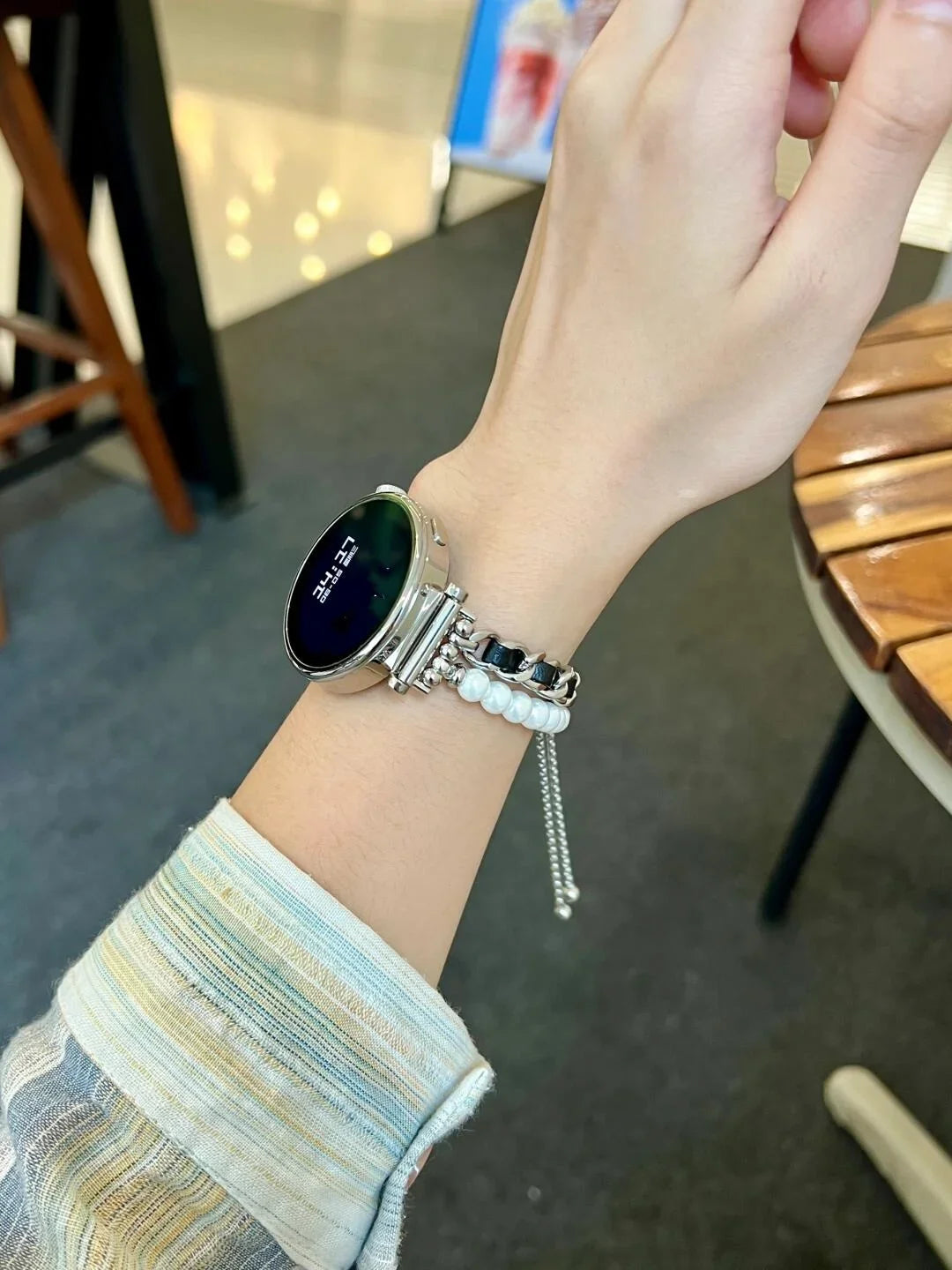 Motorola Moto Watch Women's Pearl Chain Bracelet