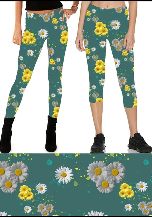 Daisy Leggings and Capris with pockets
