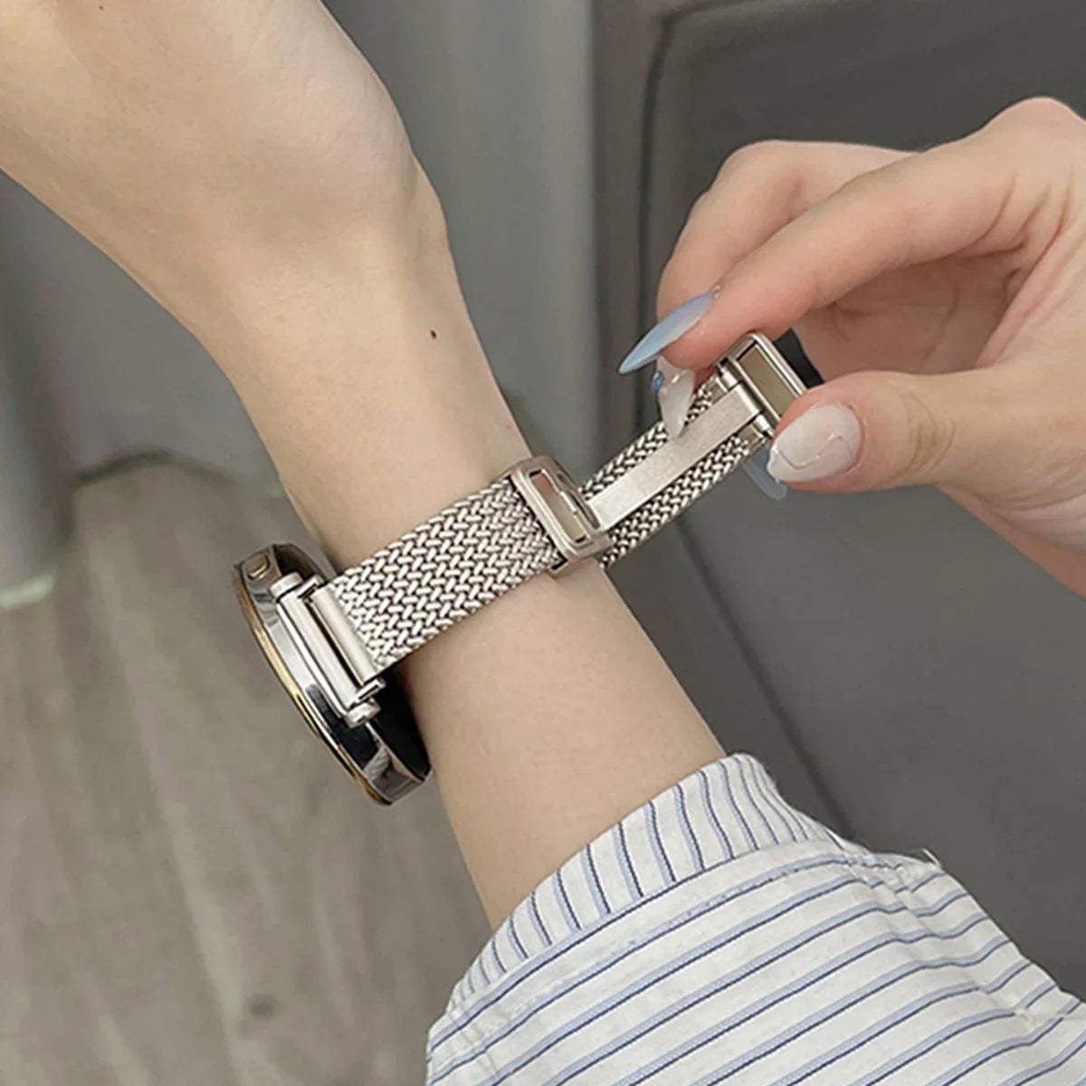 OnePlus Watch Slim Magnetic Metal Mesh Band
