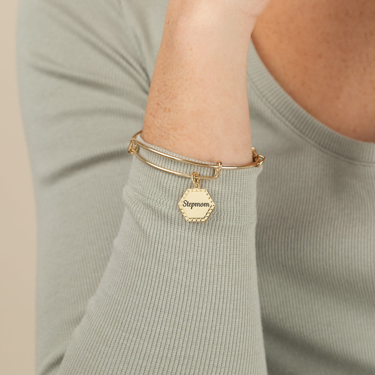 Stepmom 'You're In My Heart Forever' Charm Bangle