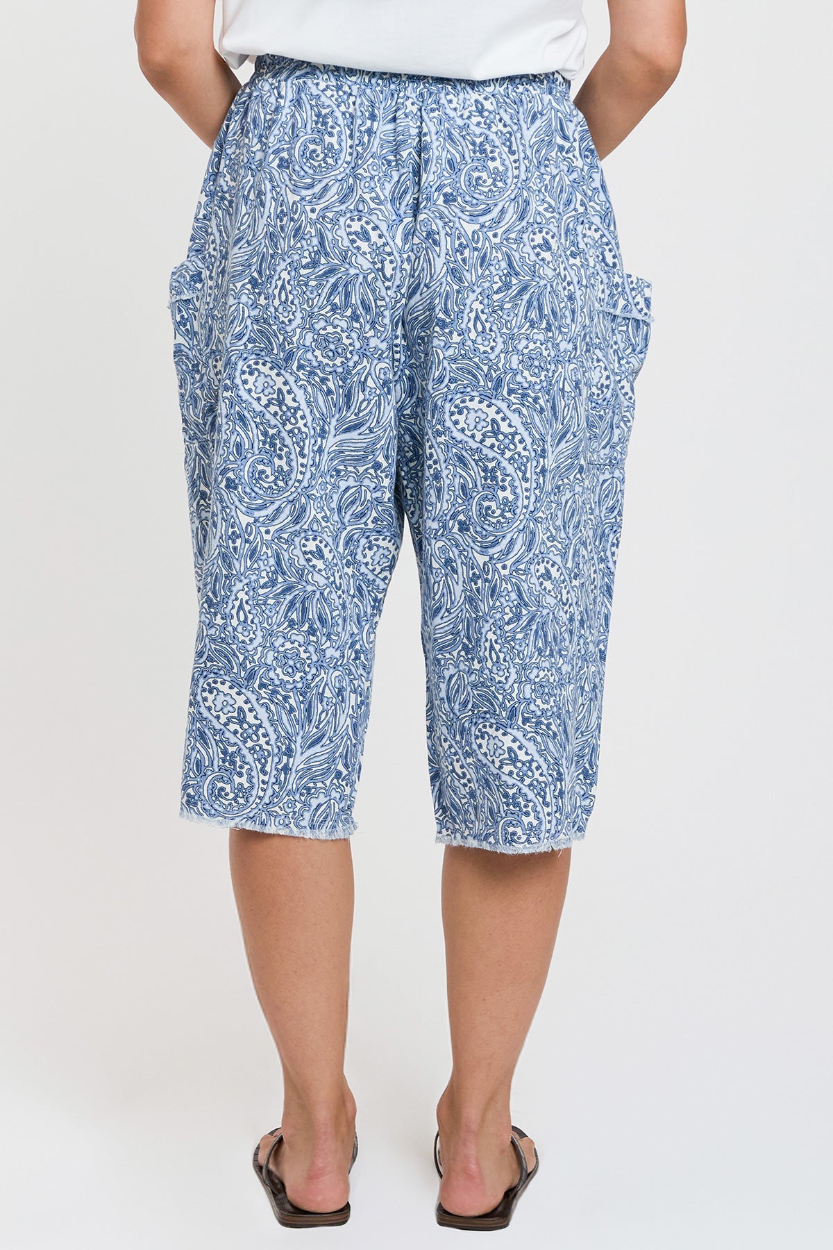 Women's Pull-On Skimmer W/ Side Panel & Wrap Pockets