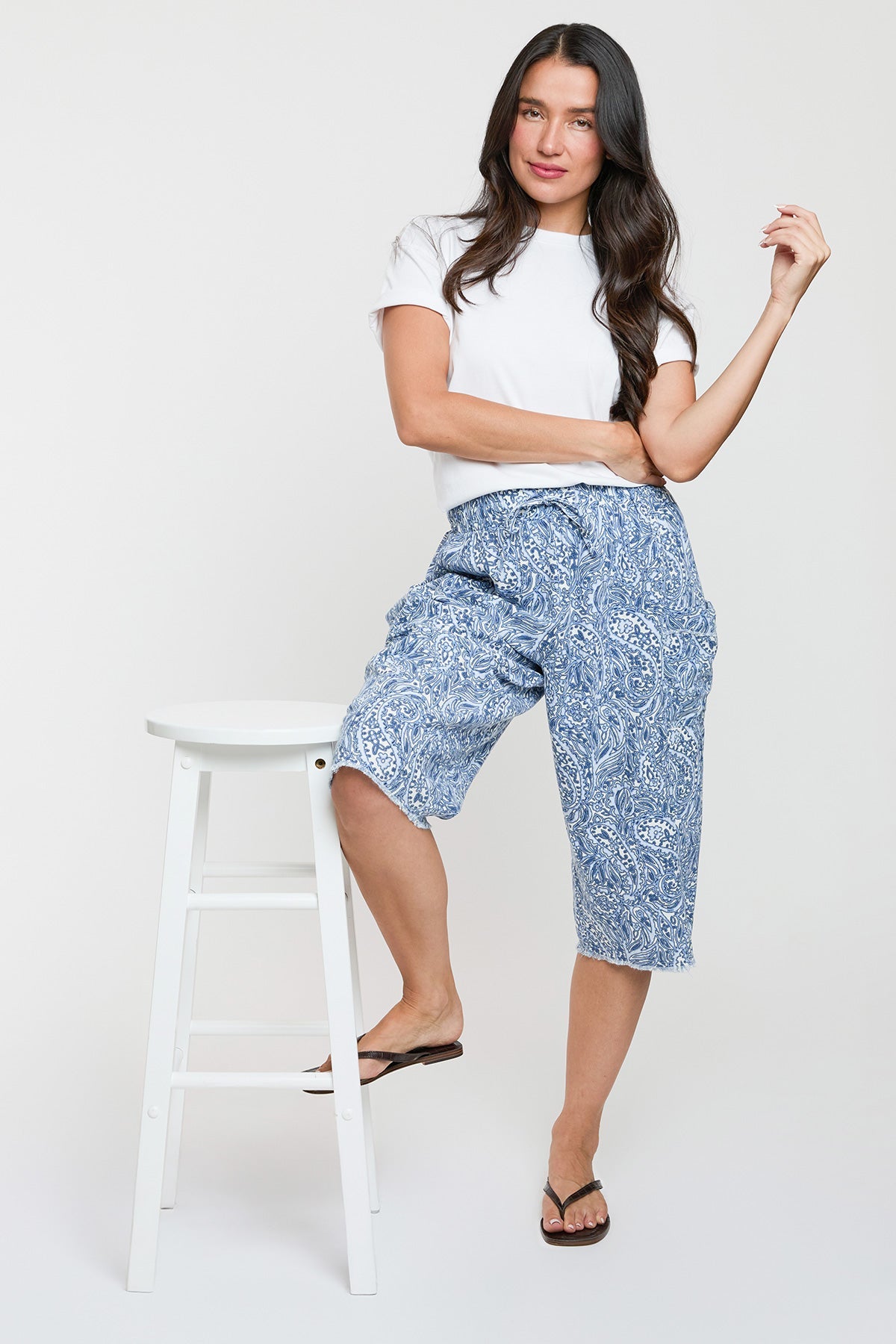 Women's Pull-On Skimmer W/ Side Panel & Wrap Pockets