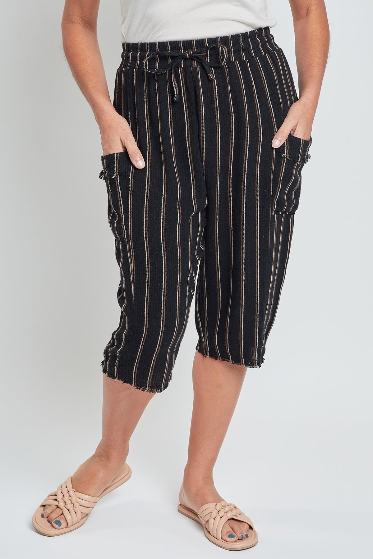 Women's Pull-On Skimmer W/ Side Panel & Wrap Pockets