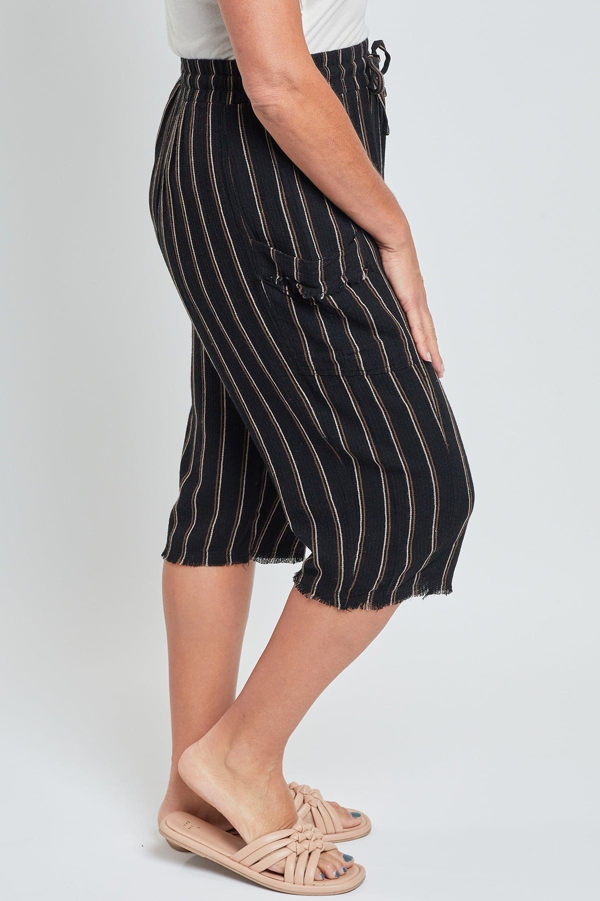 Women's Pull-On Skimmer W/ Side Panel & Wrap Pockets