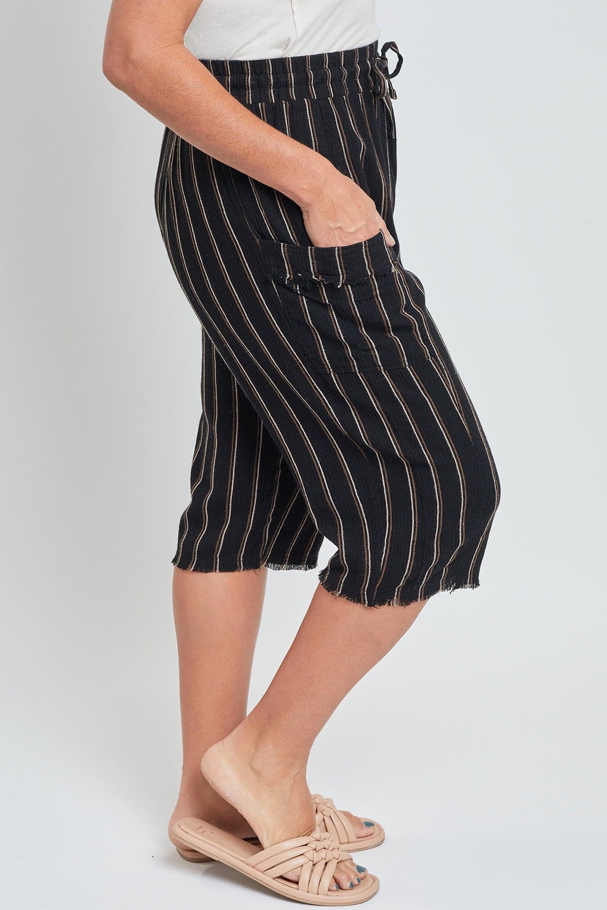 Women's Pull-On Skimmer W/ Side Panel & Wrap Pockets
