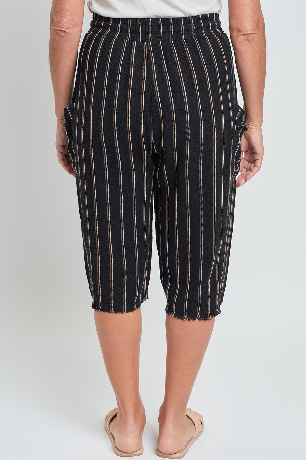 Women's Pull-On Skimmer W/ Side Panel & Wrap Pockets