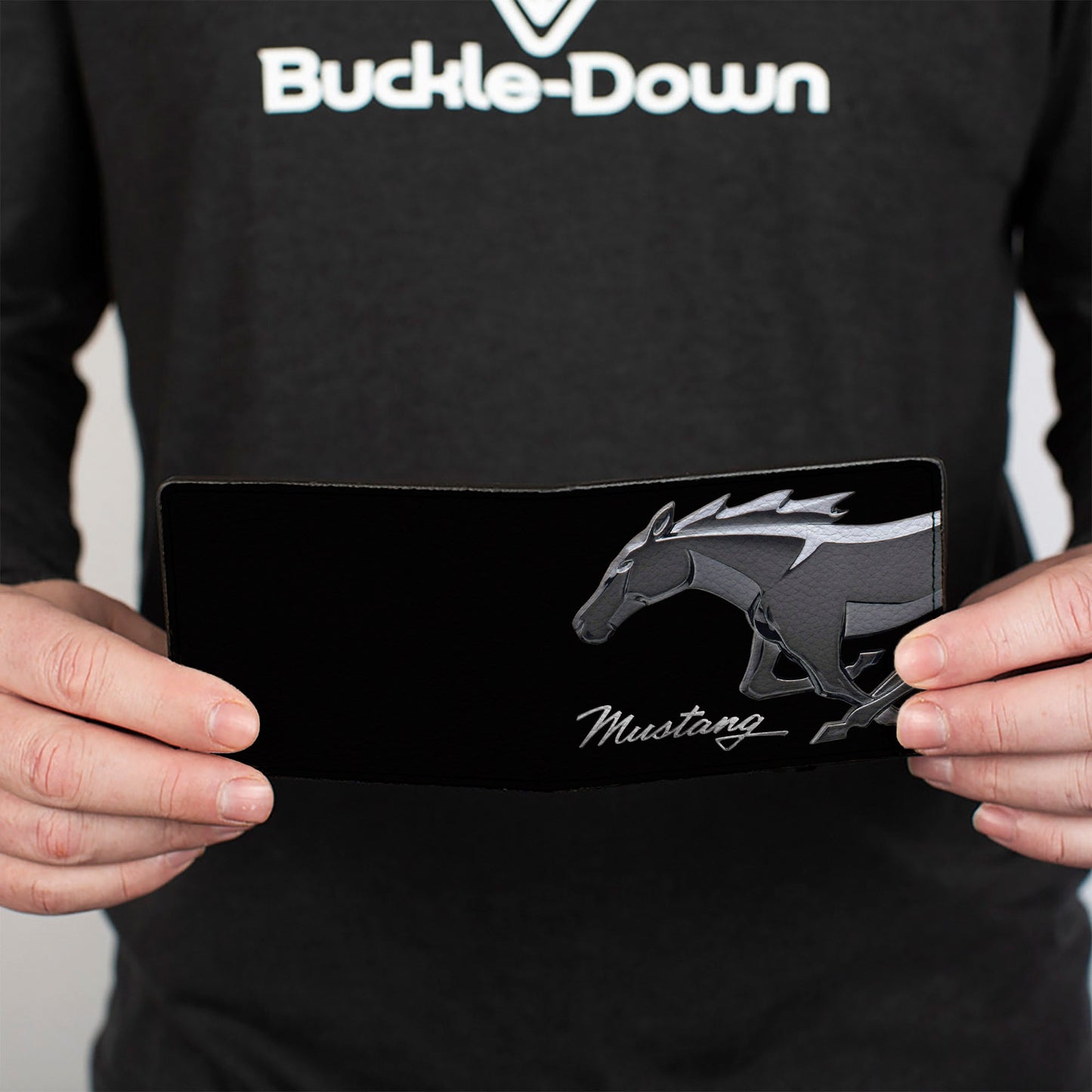 Bi-Fold Wallet - Mustang Chrome Pony MUSTANG Script Black Silver