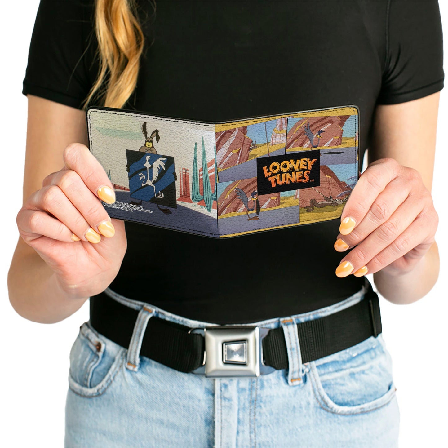 Bi-Fold Wallet - LOONEY TUNES Wile E. Coyote and Road Runner Scene Blocks