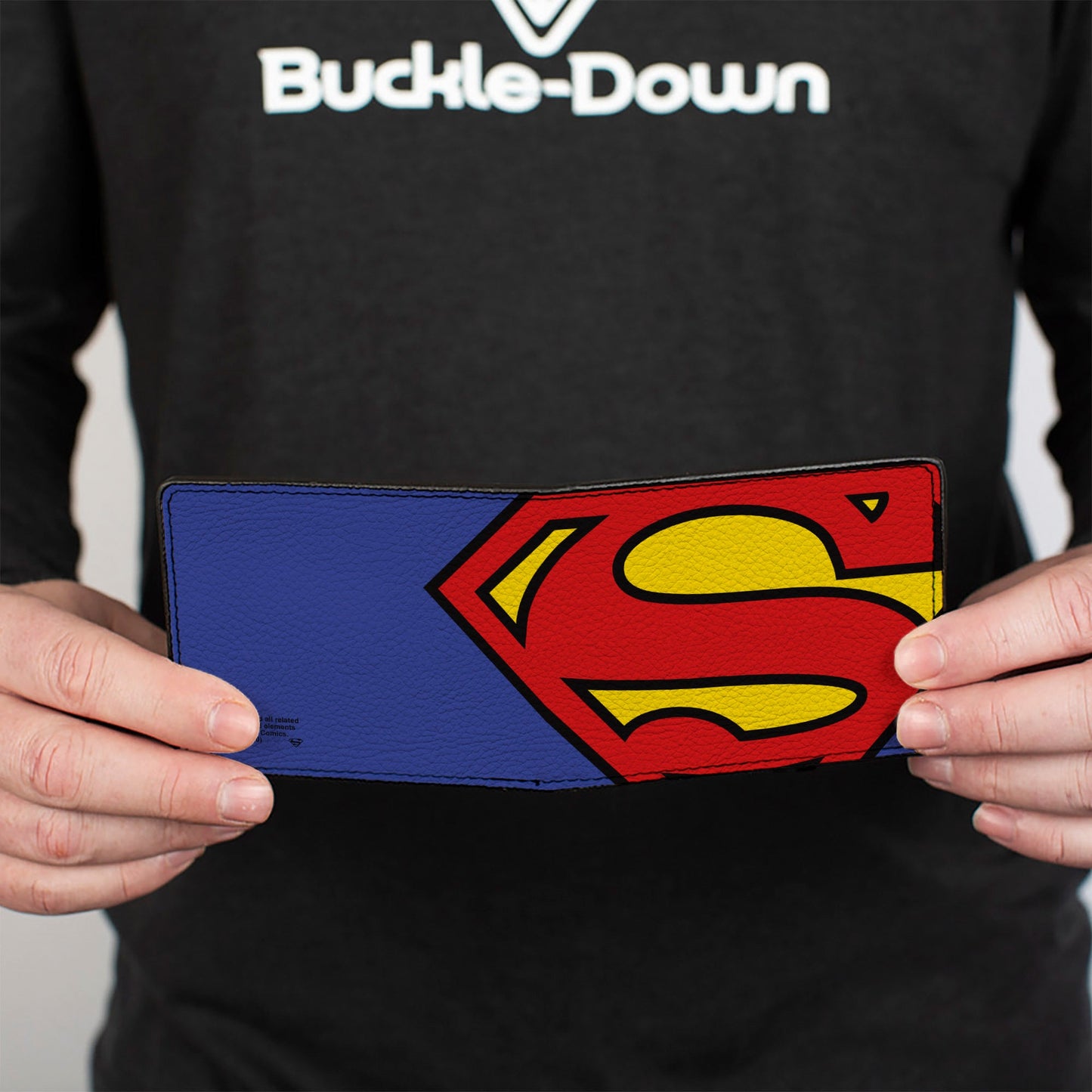 Bi-Fold Wallet - Superman CLOSE-UP Shield Blue