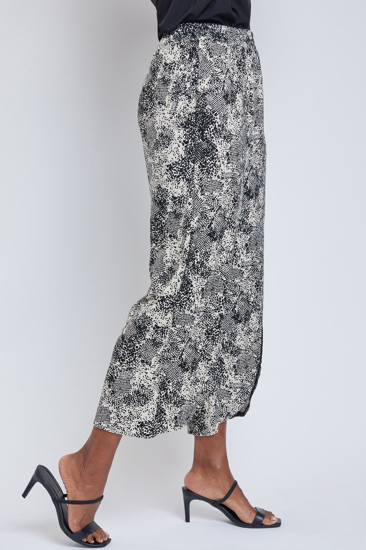 Women's Linen Lounge Pants with Front Slit