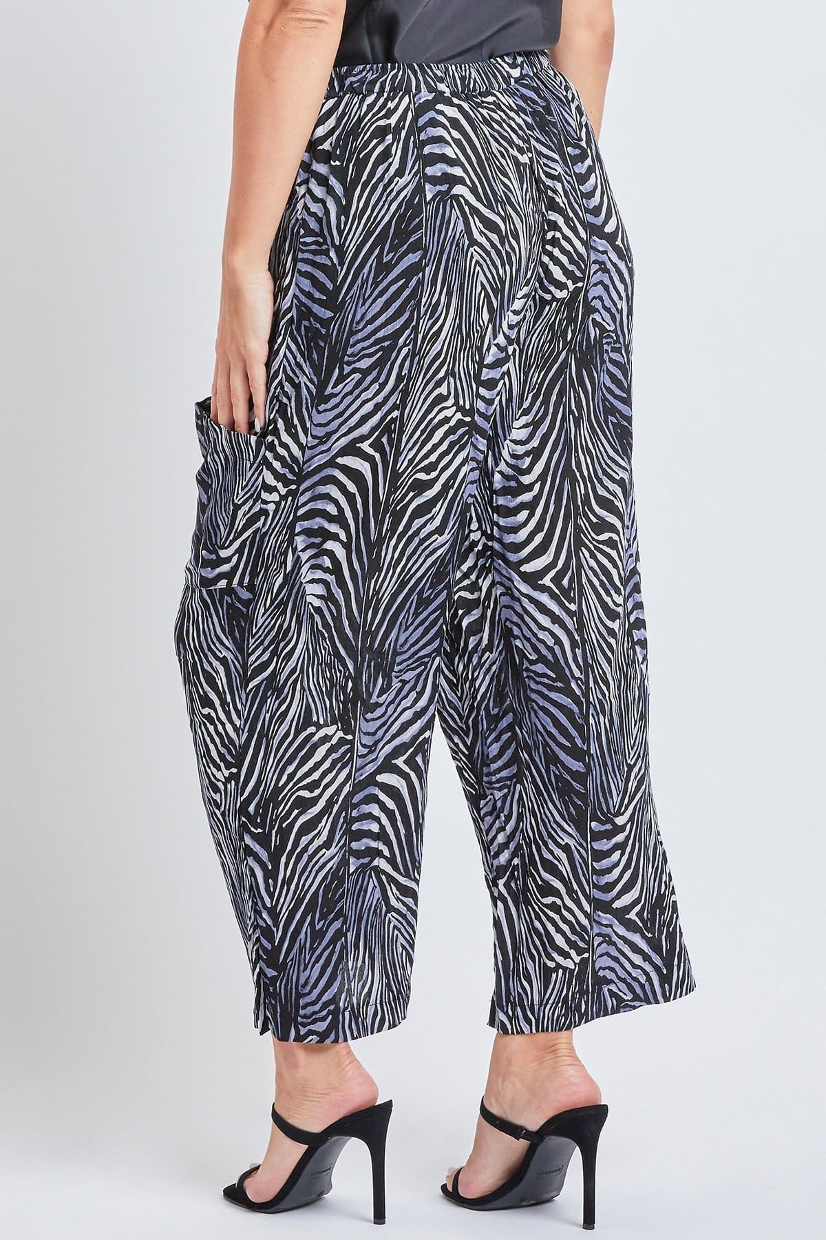 Women's Pull-On Relaxed High Rise Pant