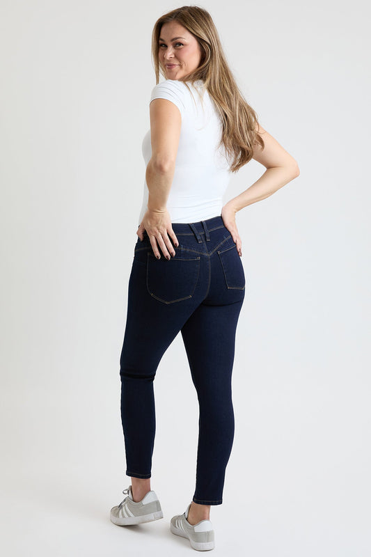 Women's High Rise Curve Confidence WannaBettaButt Skinny Jeans