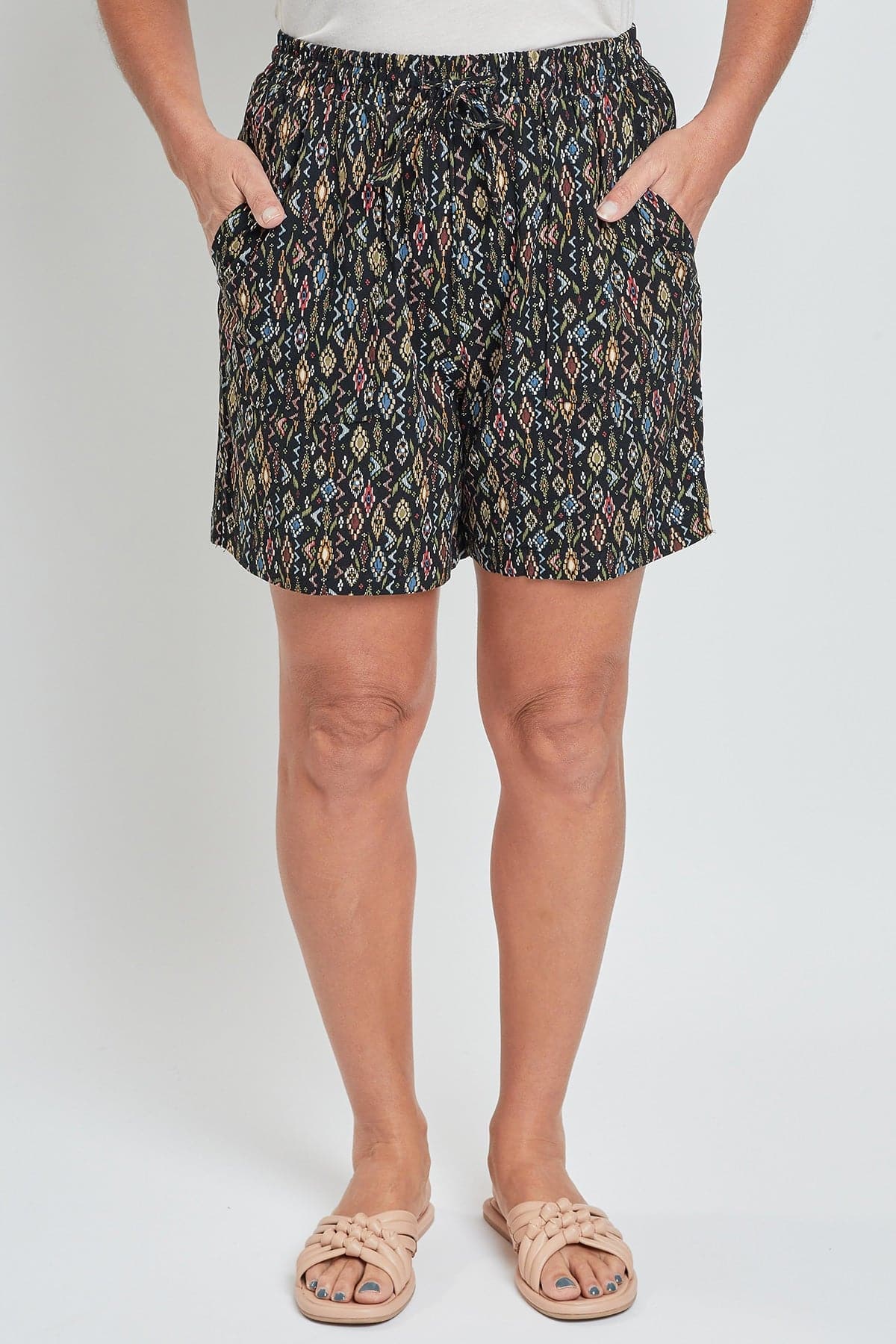 Women's Pull-On Shorts with Pockets