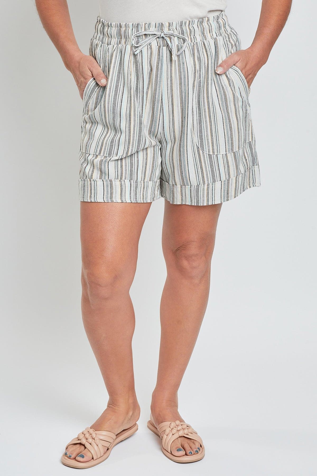 Women's High Rise Pull-On Cuffed Shorts
