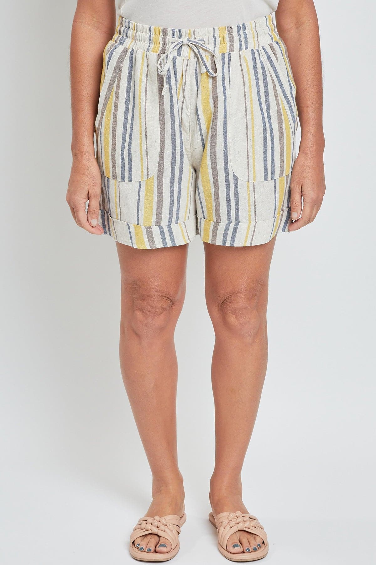 Women's High Rise Pull-On Cuffed Shorts