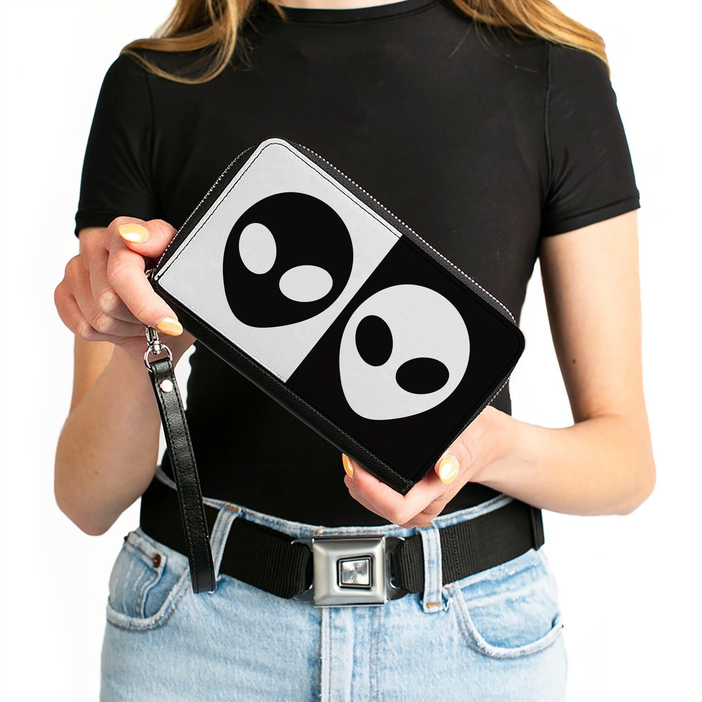 Women's PU Zip Around Wallet Rectangle - Alien Head Blocks Black White