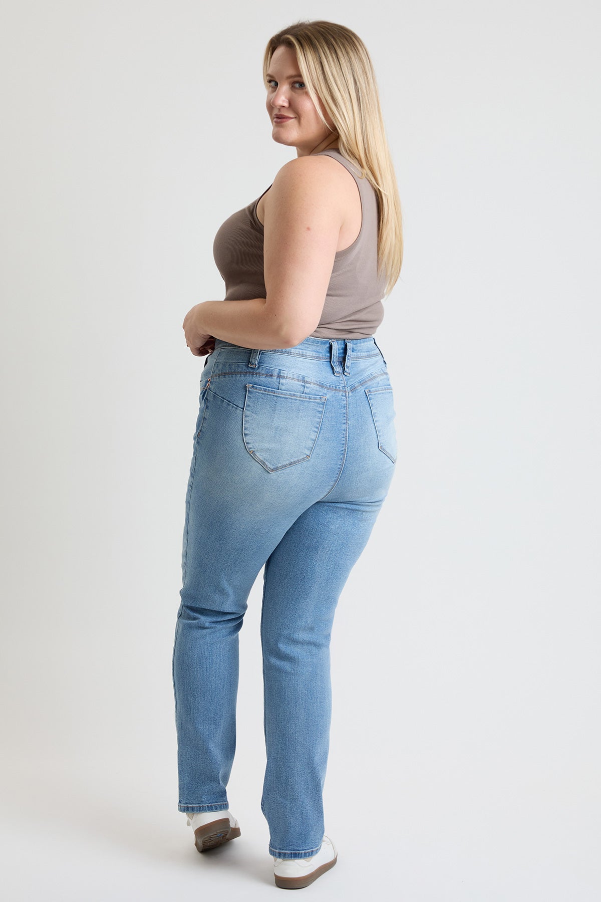 Women's Plus High Rise Curve Confidence WannaBettaButt Straight  Jeans
