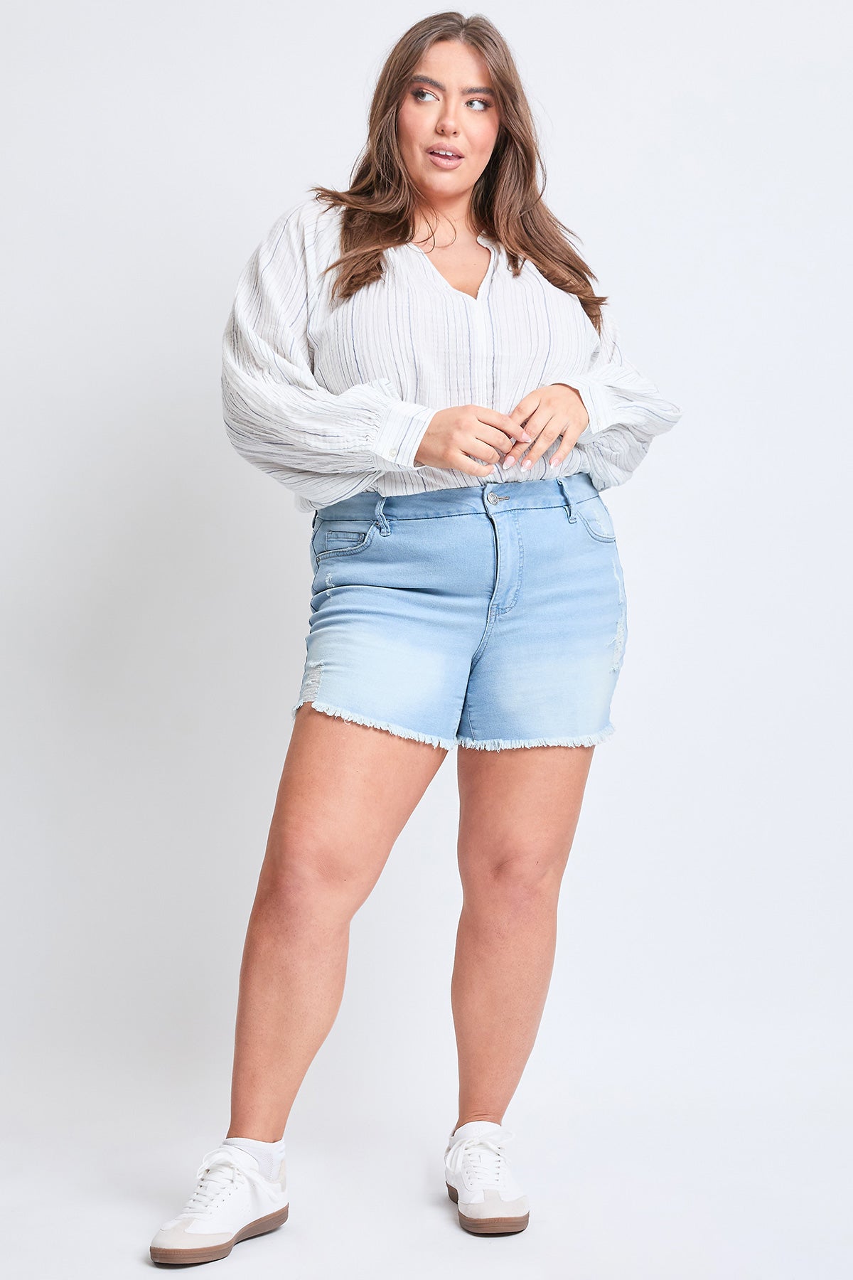 Women's Plus Curvy High-Rise Frayed Hem Shorts