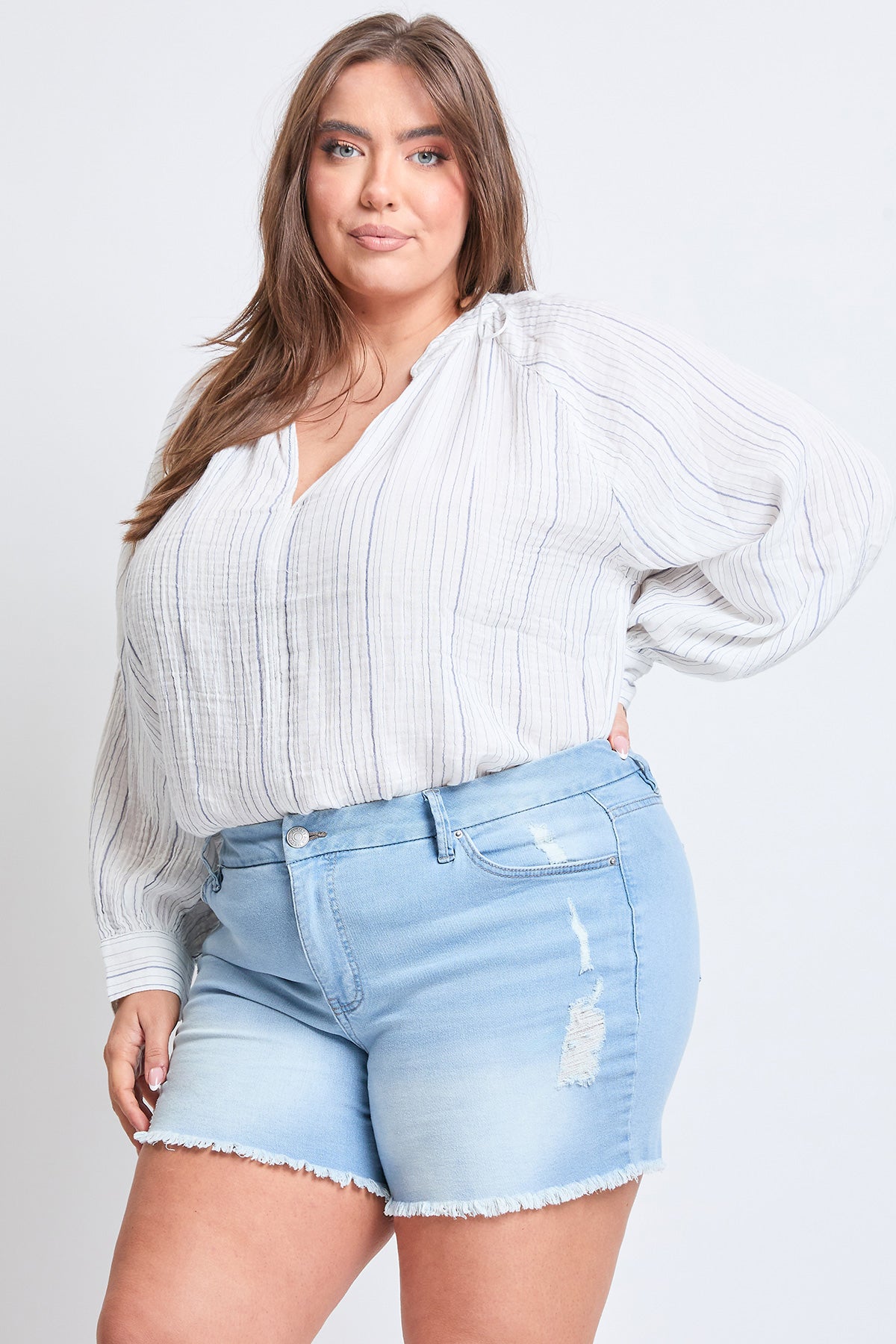 Women's Plus Curvy High-Rise Frayed Hem Shorts