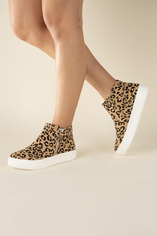 Route-S High Top Leopard Sneakers (sz 7)