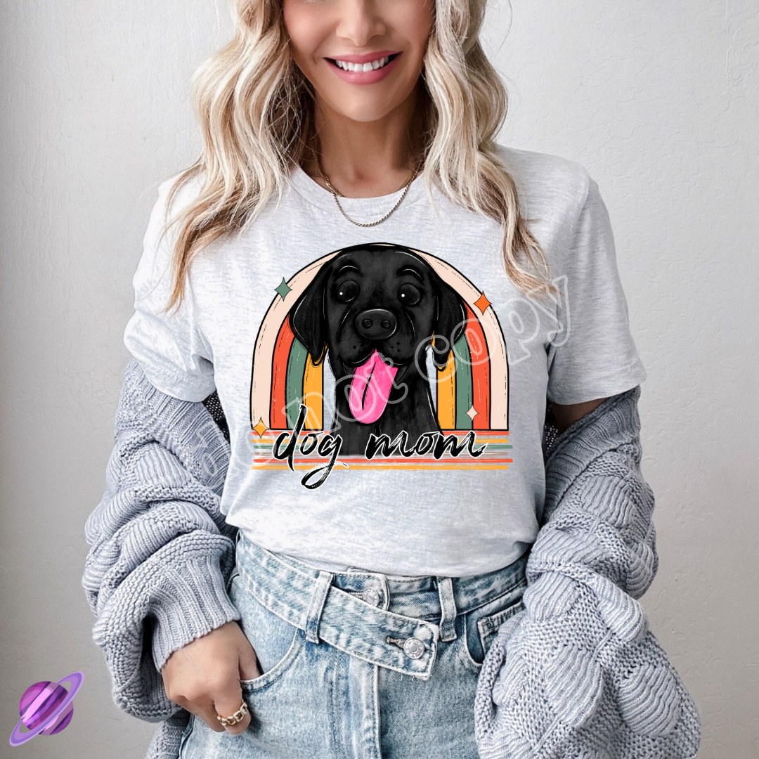 BLACK LAB DOG MOM TEE
