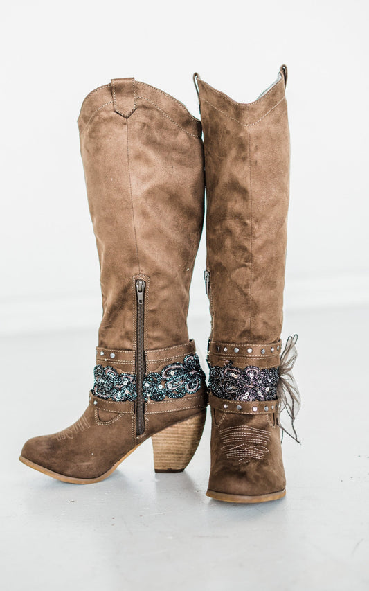 Lush Boot in Taupe