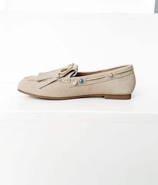 Moccasin Flats in Cream
