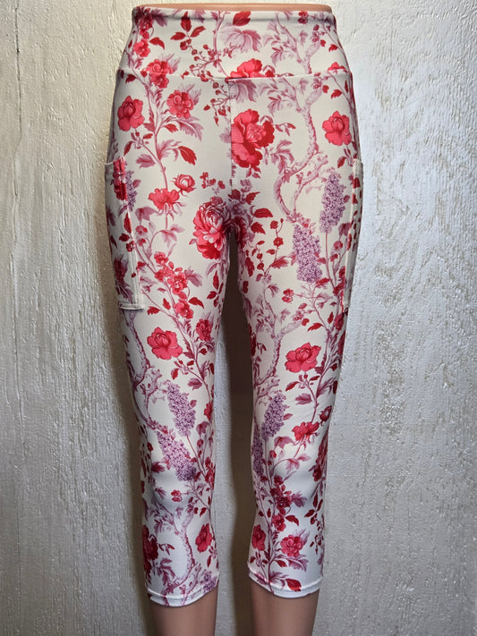 Tolie red floral capris with pockets