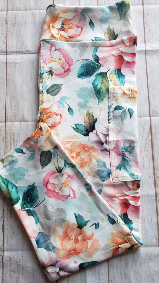Watercolored florals capris with pockets