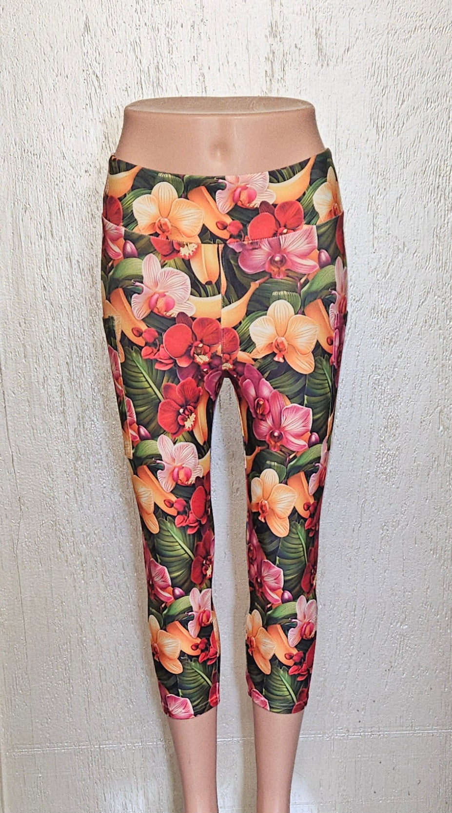 Banana Flowers bike shorts and capris with pockets