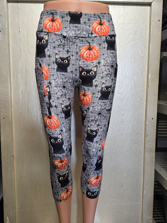 Cat meme capris with pockets