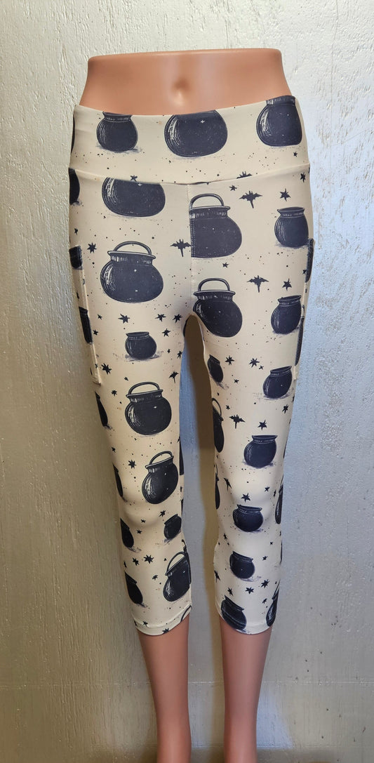 Halloween cauldrons capris with pockets