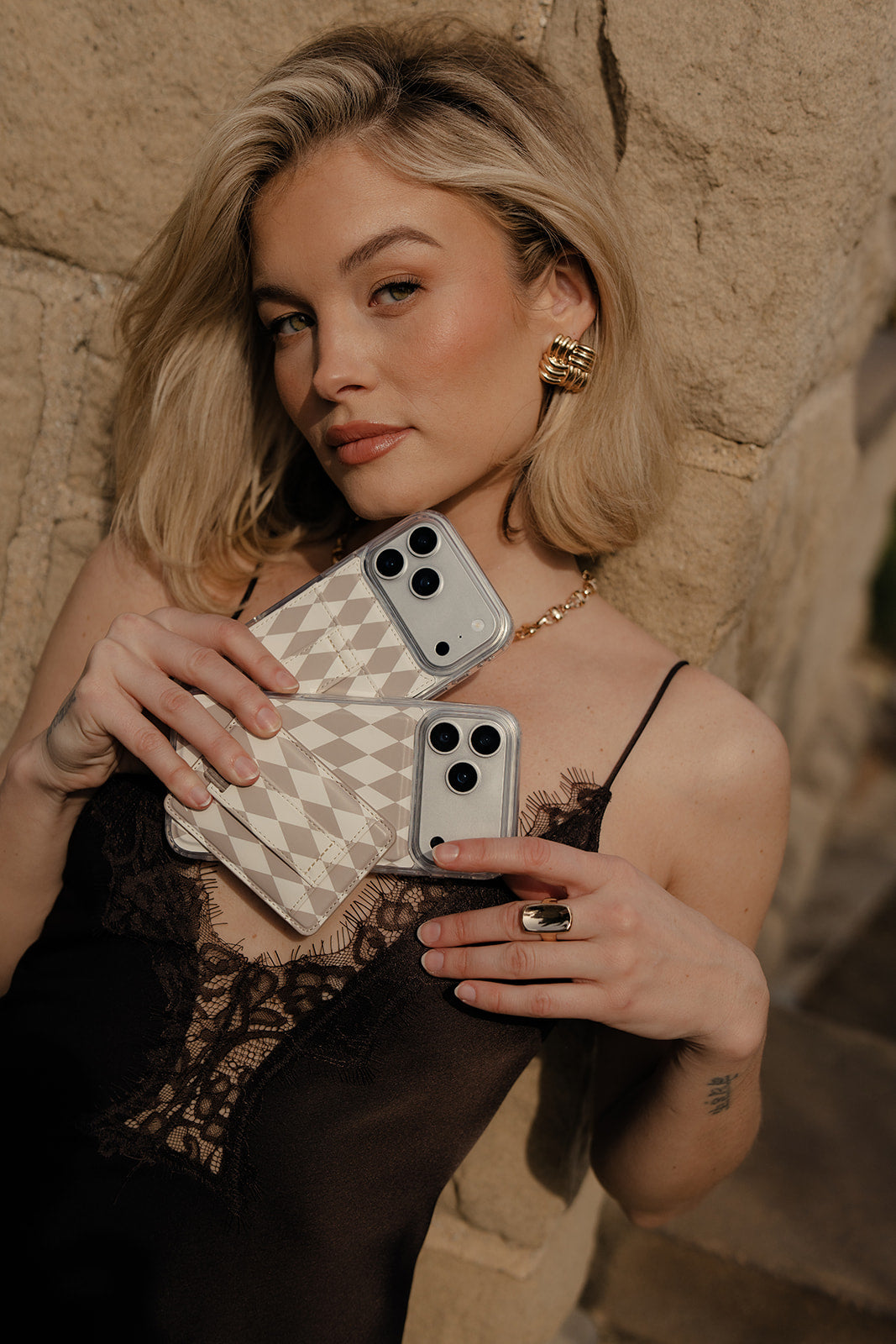 Diamond Latte Magnetic Wallet