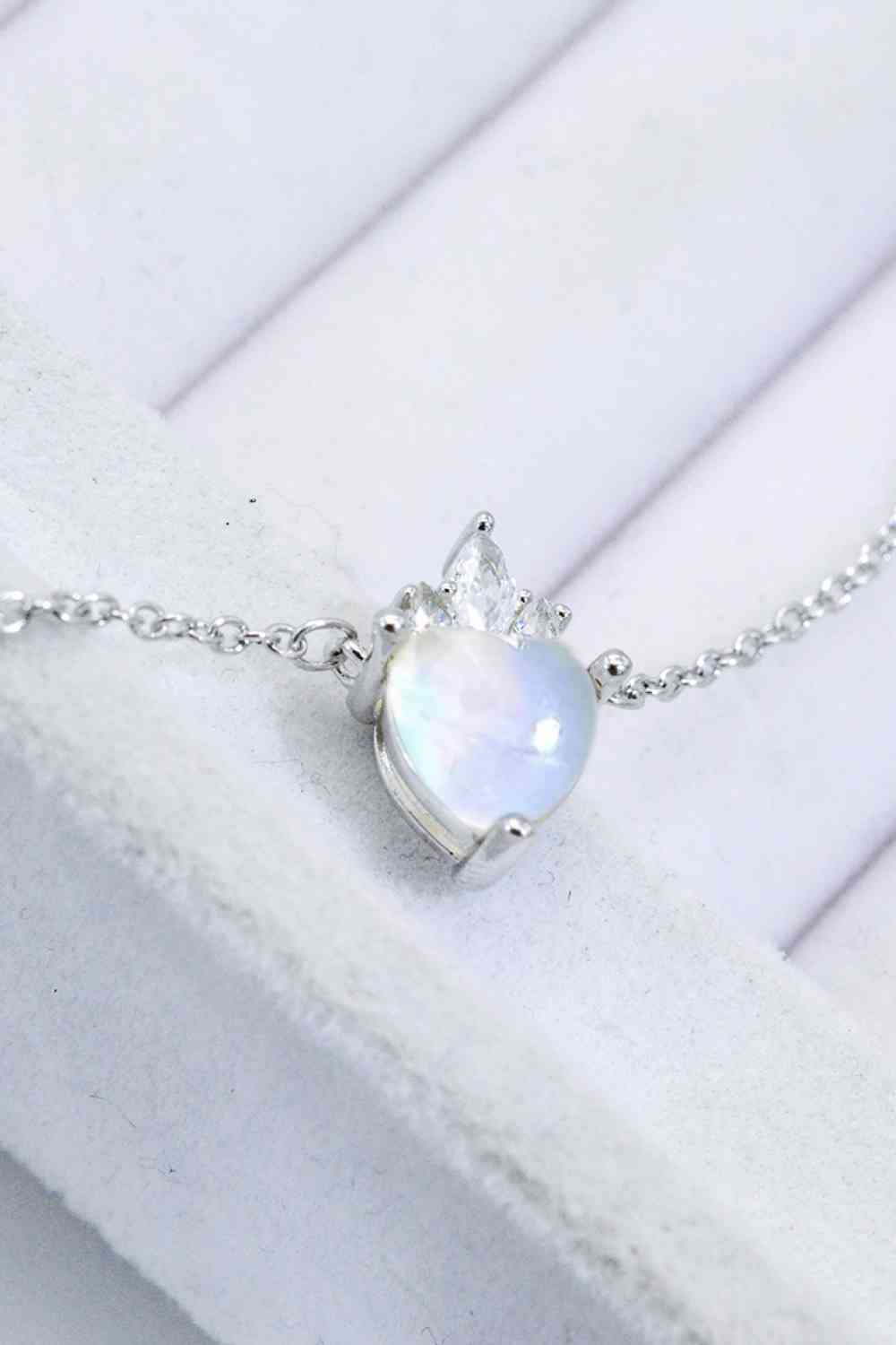 925 Sterling Silver Moonstone Heart Pendant Necklace