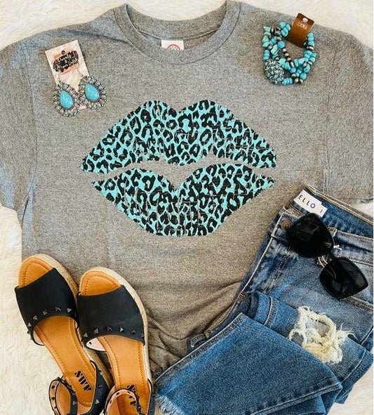 Turquoise Leopard Lips - graphic tee