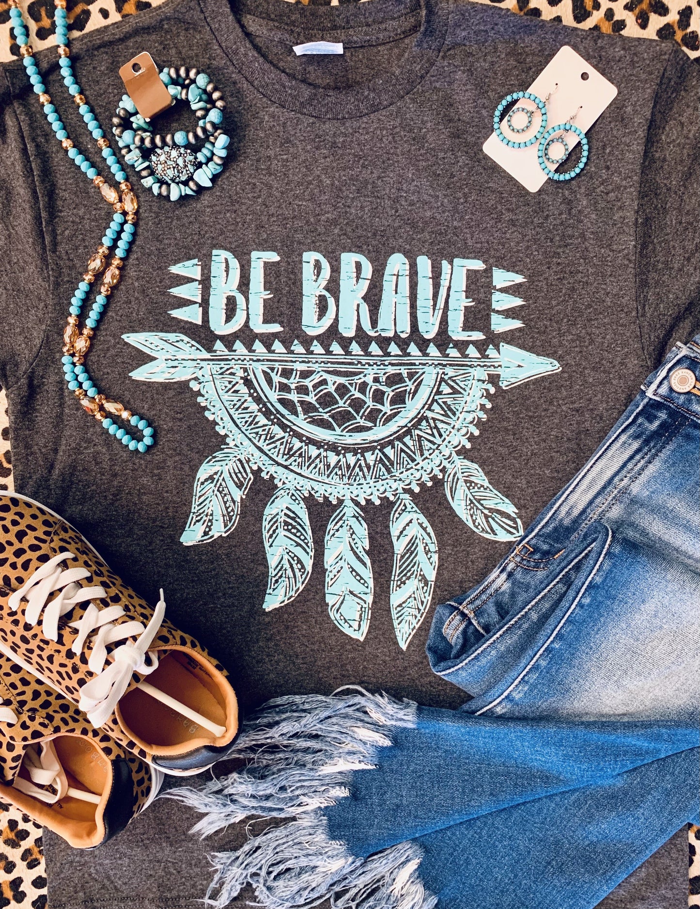 Be Brave - graphic tee