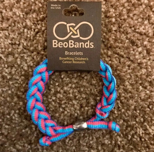 Paracord bracelet